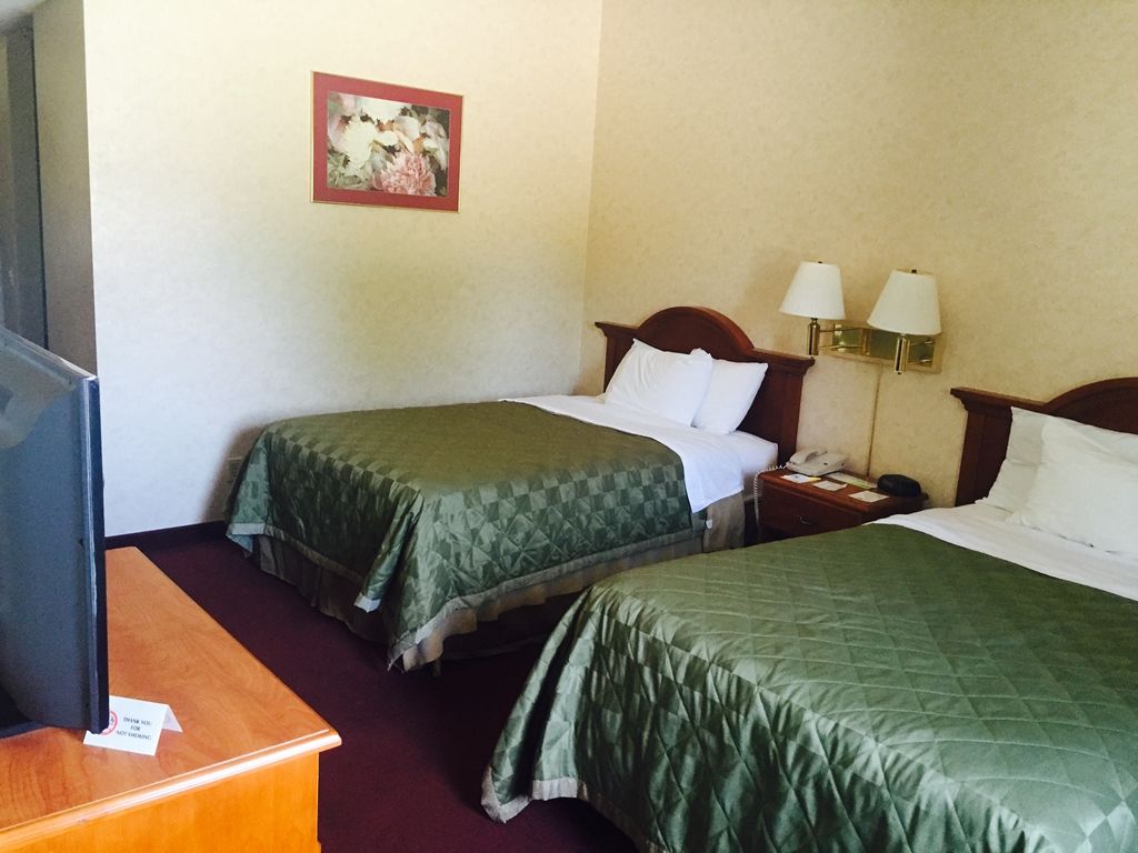 San Bernardino Inn & Suites 部屋 写真