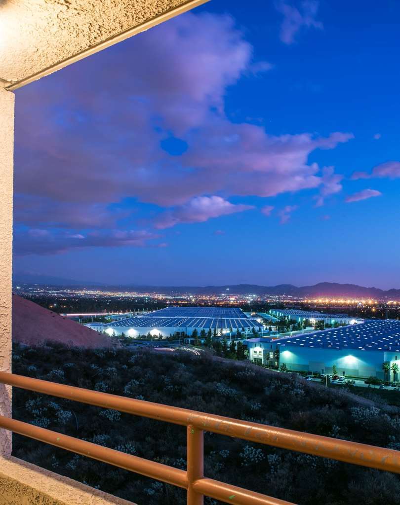 San Bernardino Inn & Suites 部屋 写真